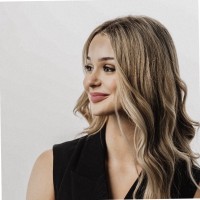 Rhiaan R.
